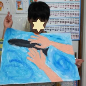 特別支援学級小学校３年生の夏休みの絵画　簡単に描けるテクニック：なぞる